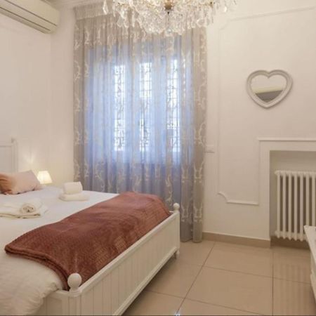 Clara'S Home Рим Екстериор снимка
