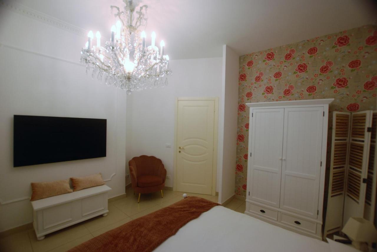 Clara'S Home Рим Екстериор снимка